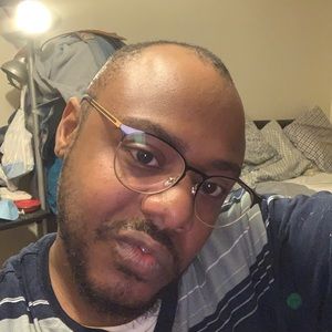 Meet your Posher, Glover